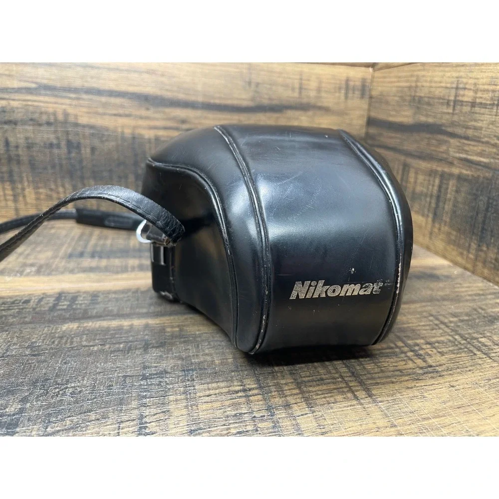 Nikon Nikomat FT 35mm Film Camera Quantaray 70–300mm Lens Leather Case